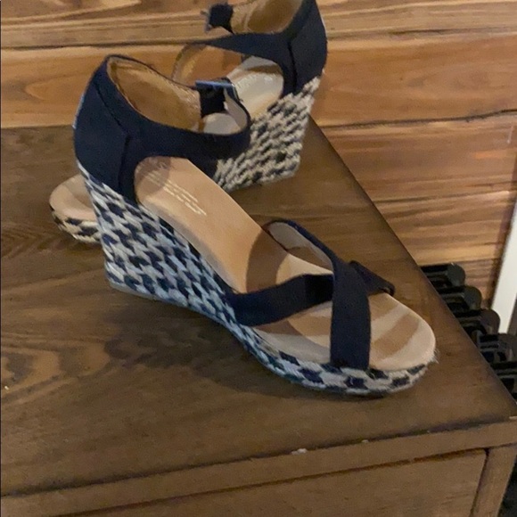 Toms Shoes - Toms Wedge
